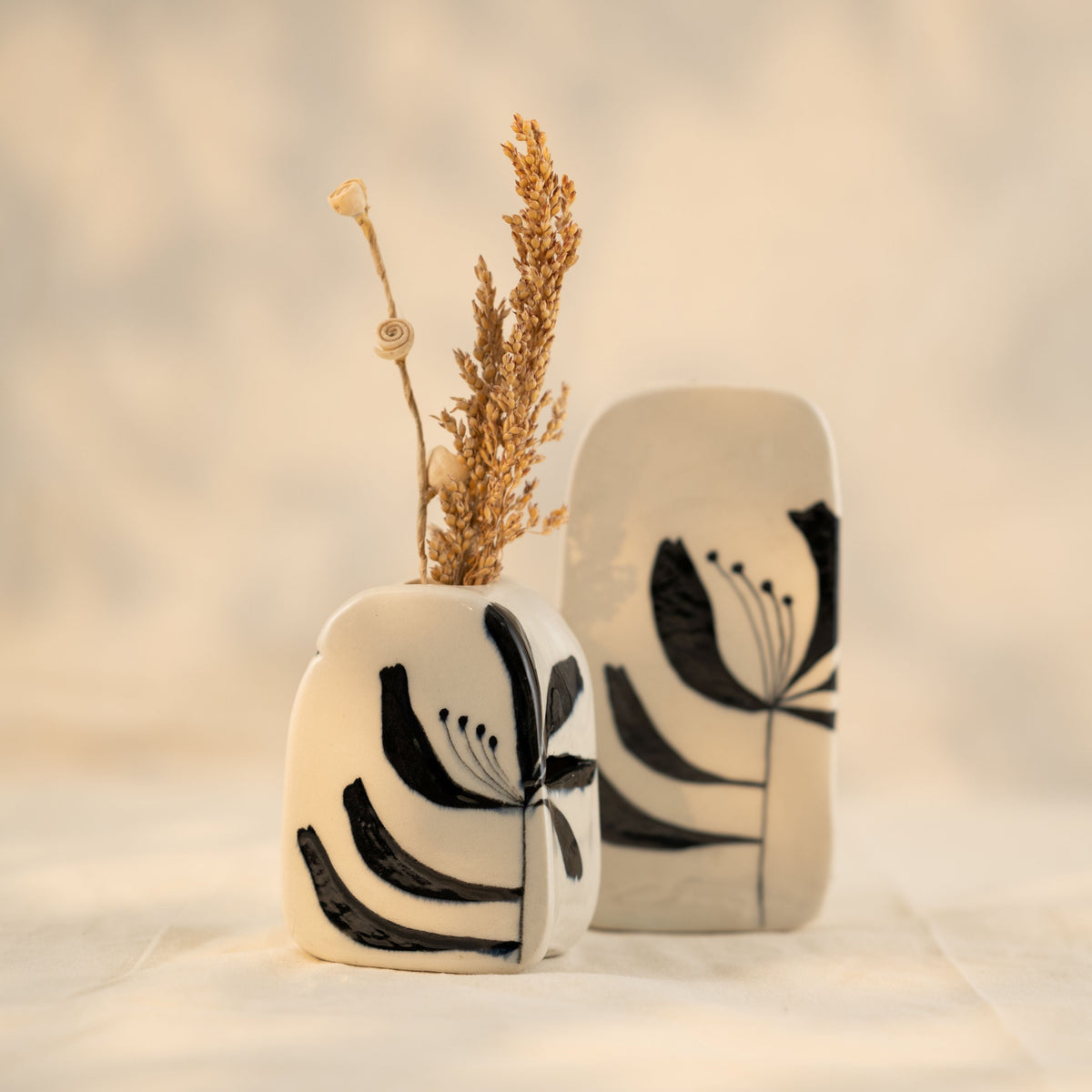 Flower Vase - Black & White
