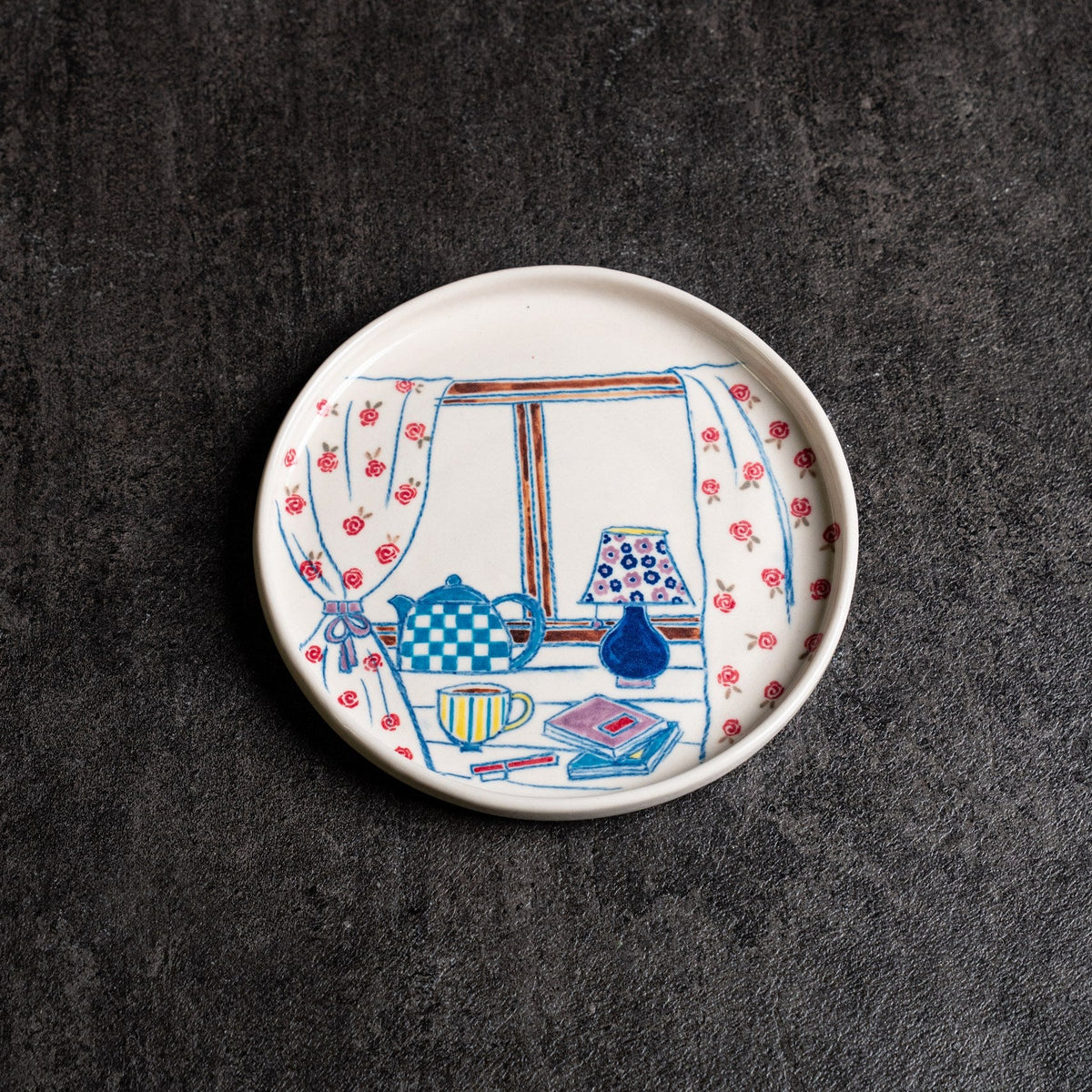 Inside Stories Round Plates (Small)